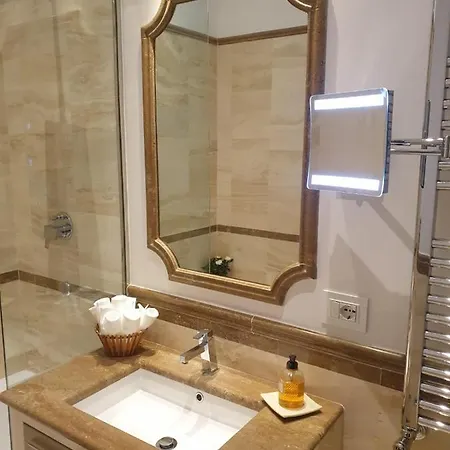 Saint Peter's Place Via Catone Apartamento *
